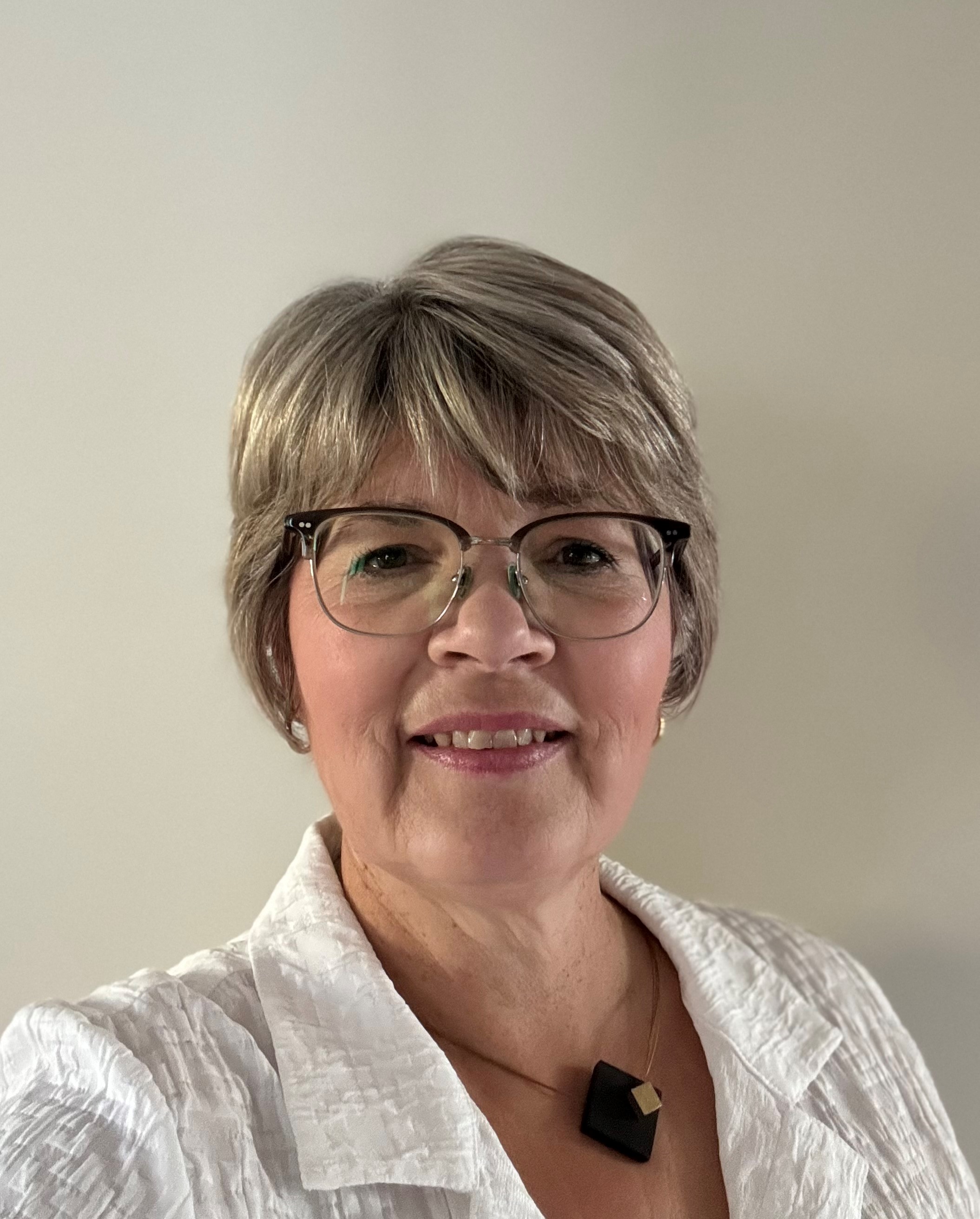 headshot of Michele Labbie